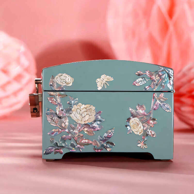 Handcrafted Jewelry Box with Inlaid Colored Shells QS10