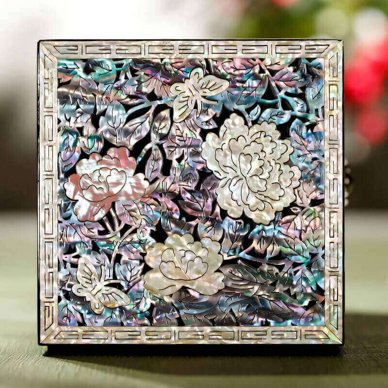 Handcrafted Jewelry Box with Inlaid Colored Shells QS13