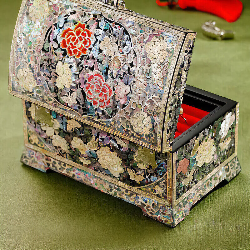 Handcrafted Jewelry Box with Inlaid Colored Shells QS15