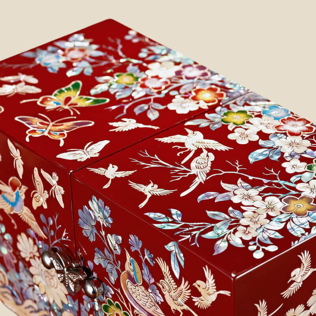 Handcrafted Jewelry Box with Inlaid Colored Shells B008