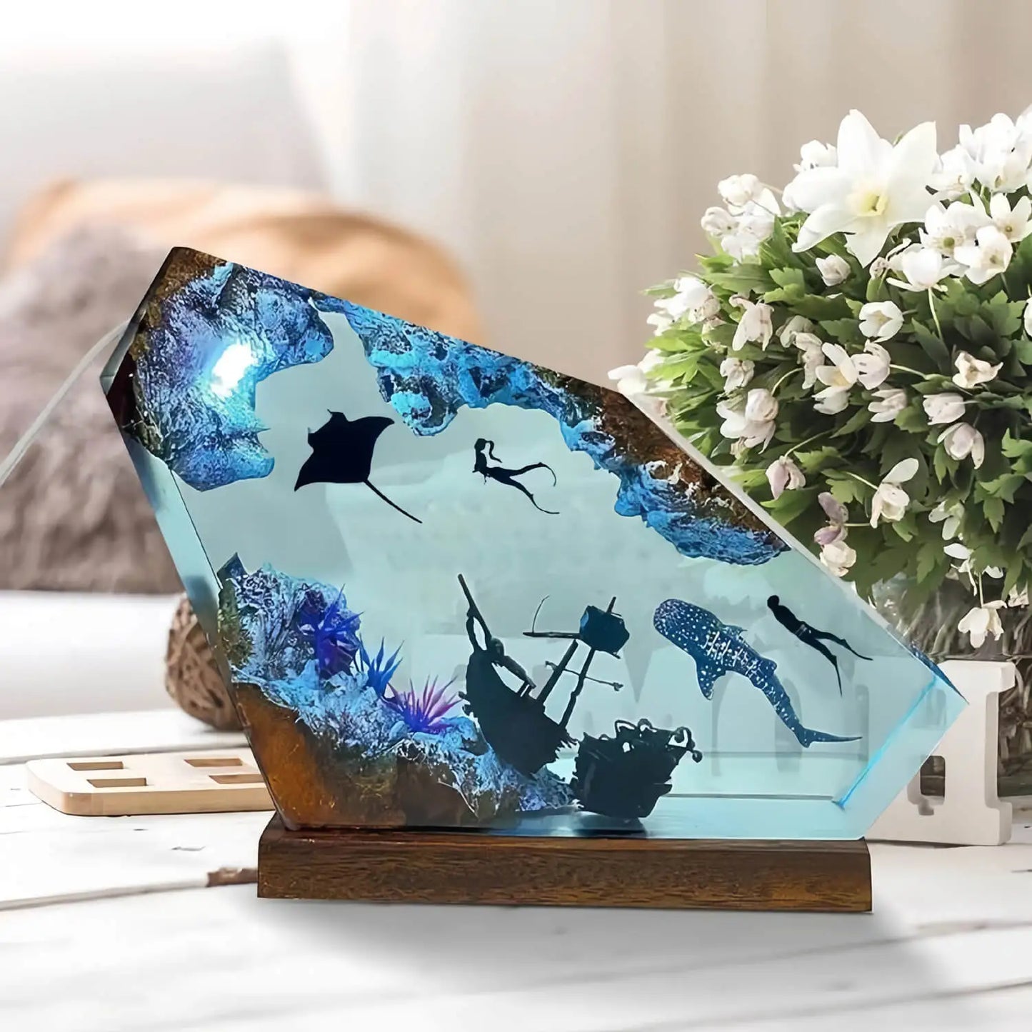 Seabed Exploration Organism Resin Table Light Creactive Art Decoration Lamp Diving Sunken Ship Theme Night Light  USB Charge