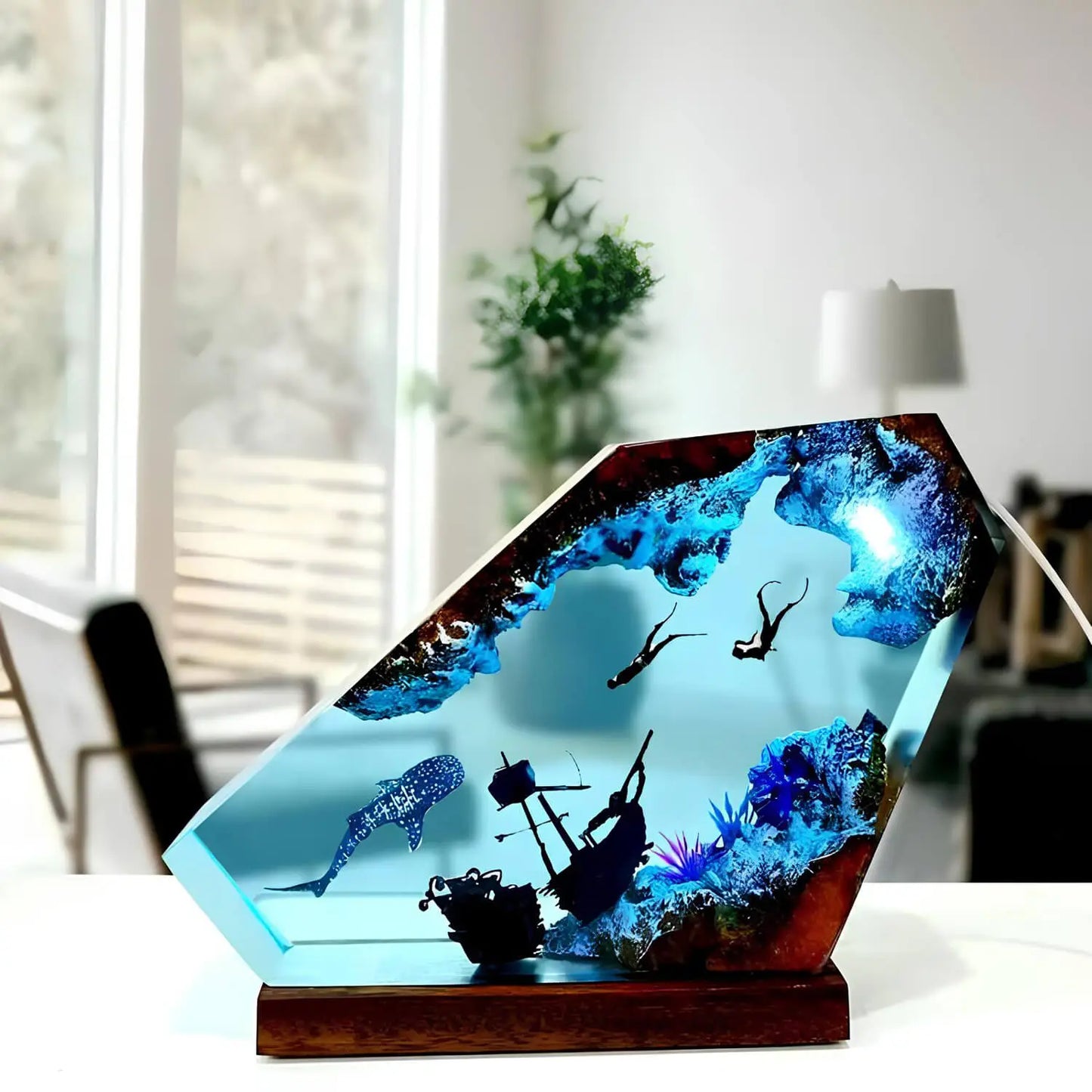 Seabed Exploration Organism Resin Table Light Creactive Art Decoration Lamp Diving Sunken Ship Theme Night Light  USB Charge