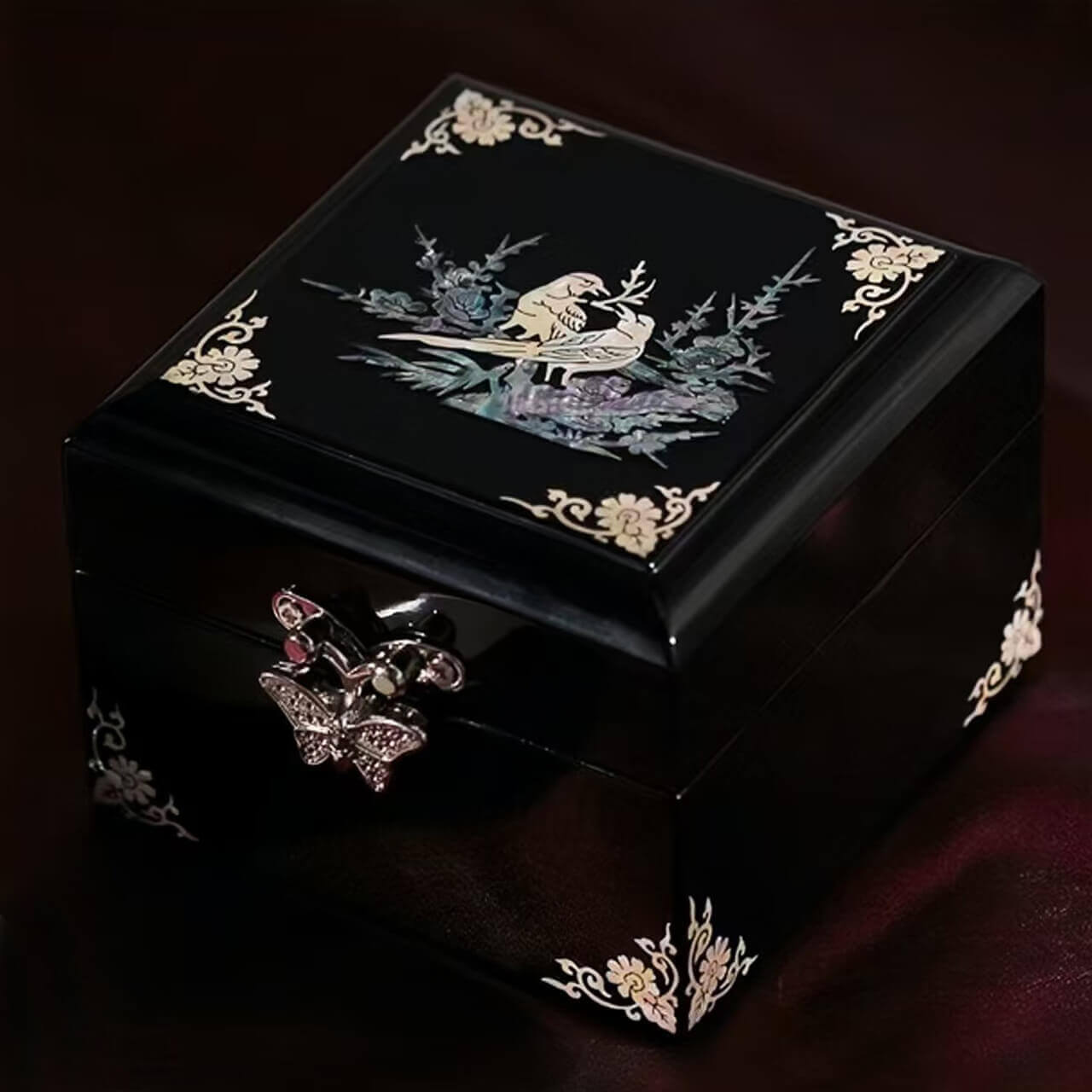 Handcrafted Jewelry Box with Inlaid Colored Shells QS11