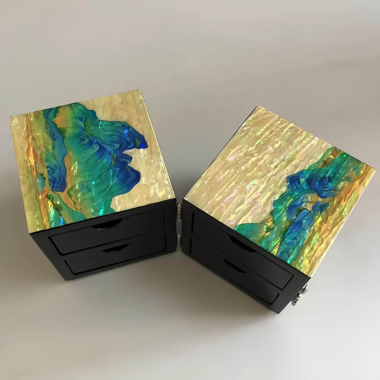 Handcrafted Jewelry Box with Inlaid Colored Shells QS14